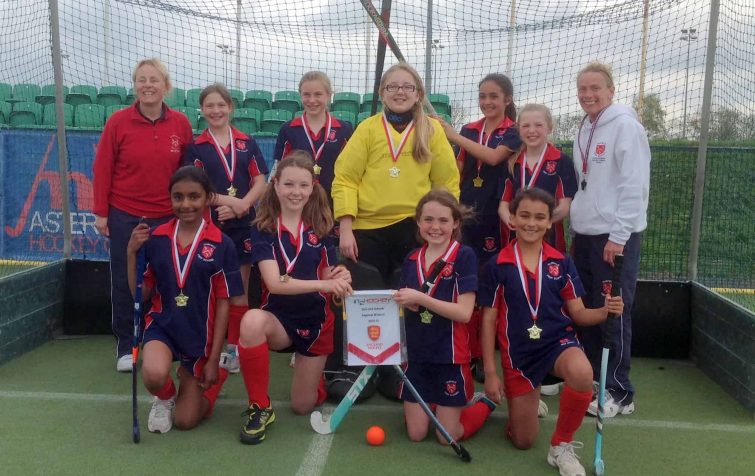 Fairfield U11 girls crowned Midlands Schools In2Hockey champions featured image