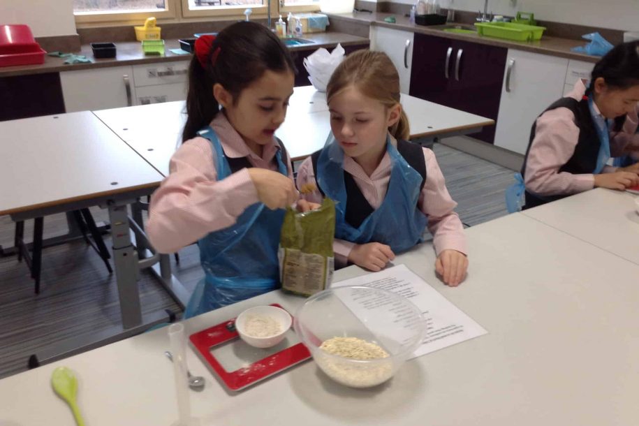Fairfield children experimenting with food