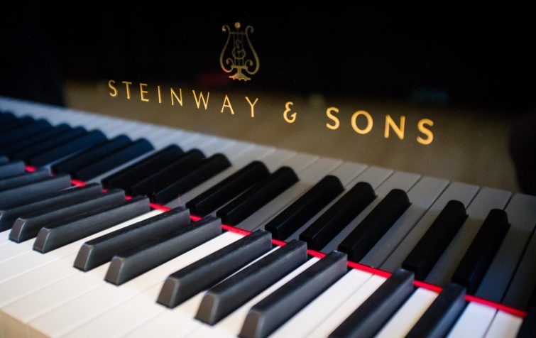 LES becomes an All-Steinway School featured image