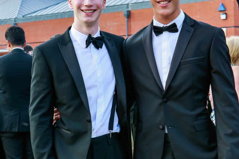 LES Year 13 Leavers’ Ball 2018 Gallery 2 featured image